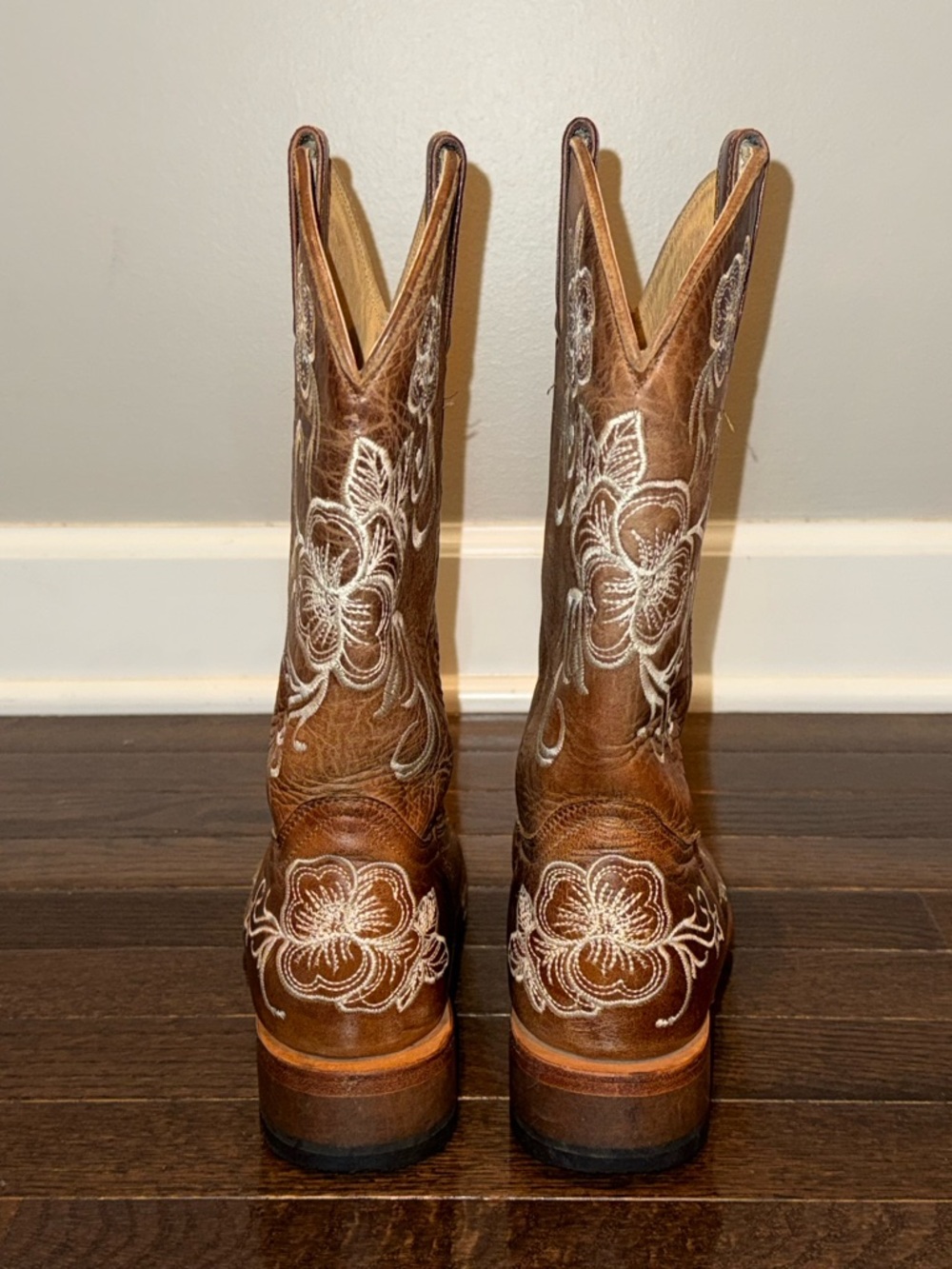 SHYANNE WOMEN'S LASY FLORAL EMBROIDERED WESTERN BOOTS Size 7.5 - Picture 7 of 12